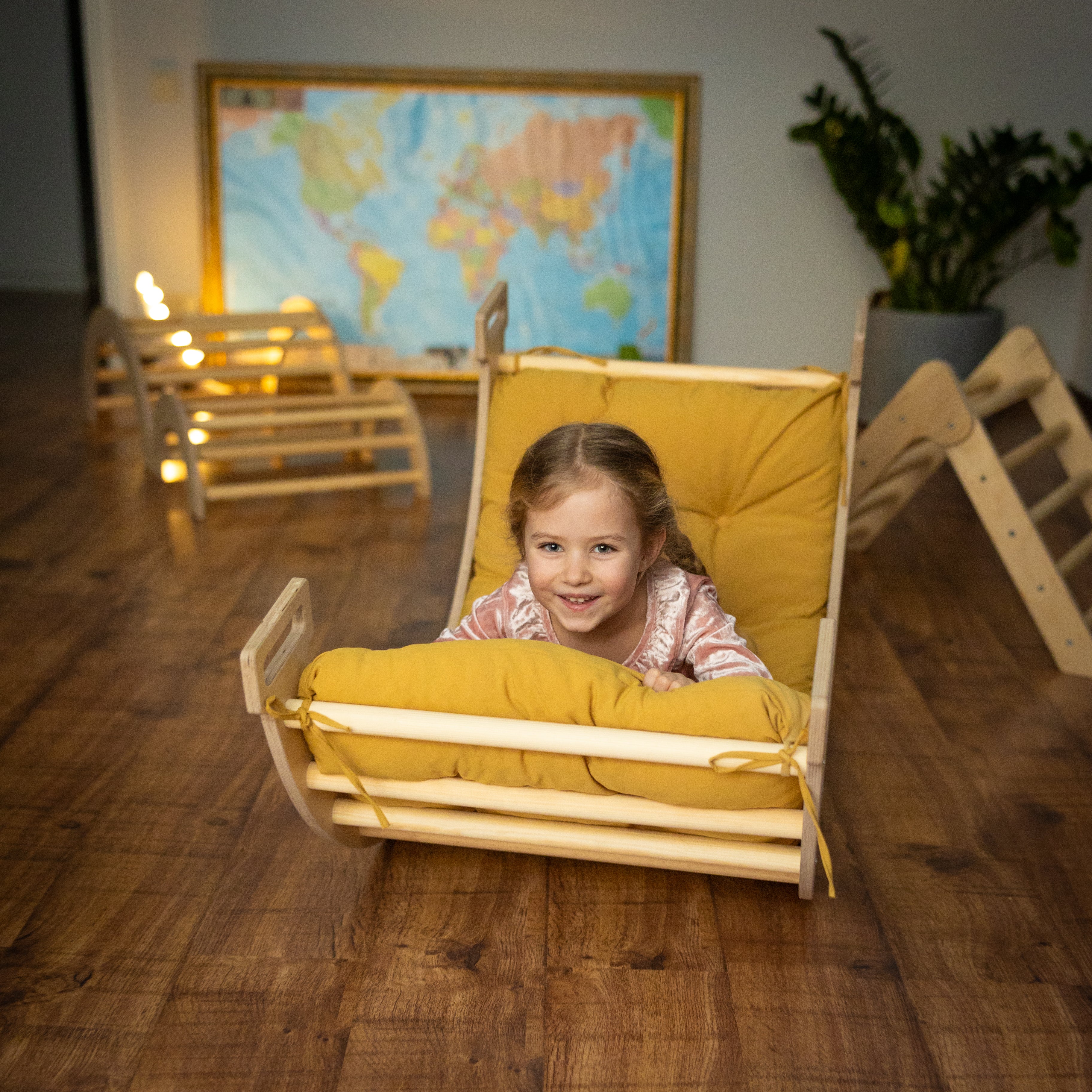 Montessori bērnu kāpšanas arka ar spilvenu