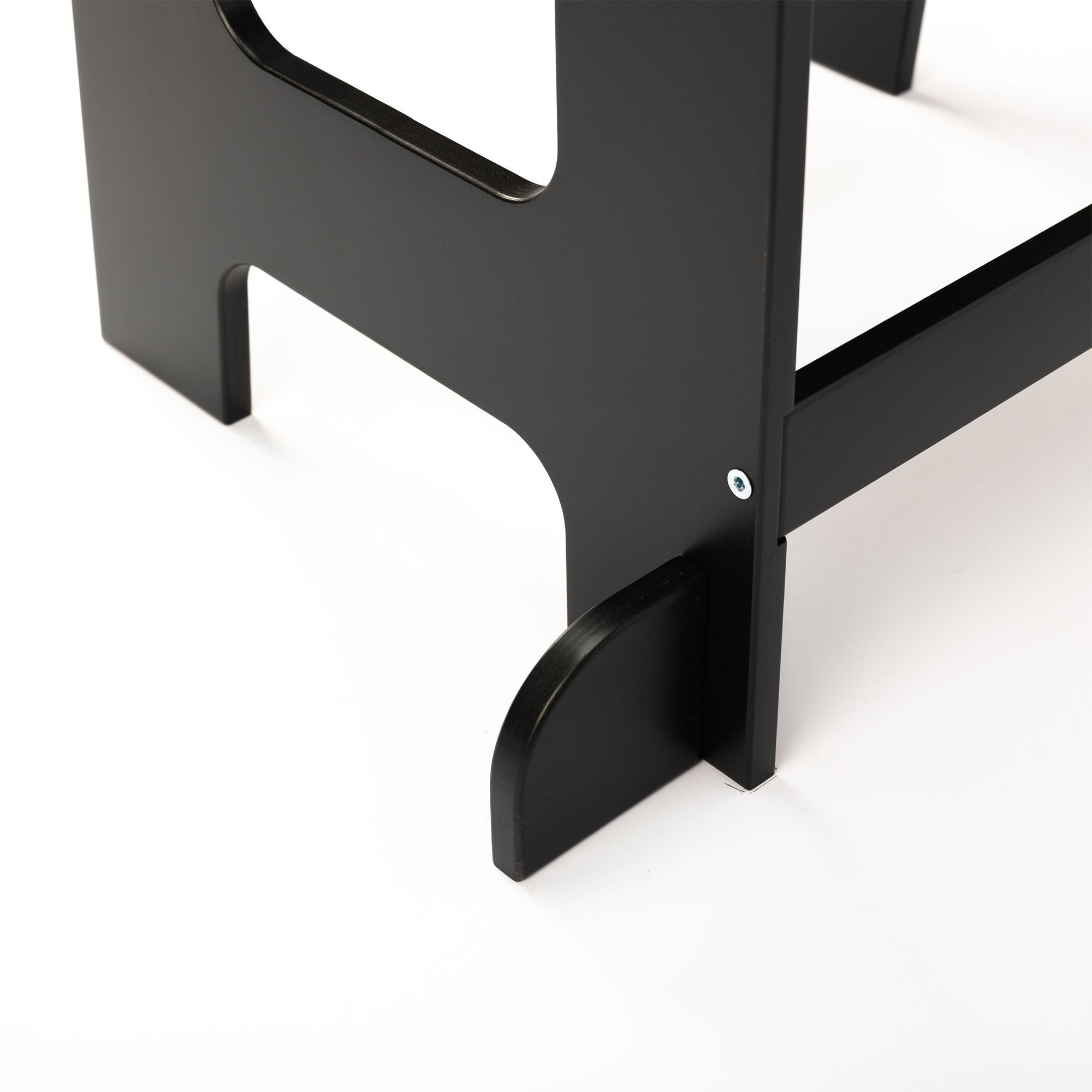 Adjustable Height Learning Tower with Blackboard KNEL2